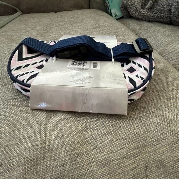 NWT Ivory Ella Hip Bag Fanny Pack - Picture 9 of 10